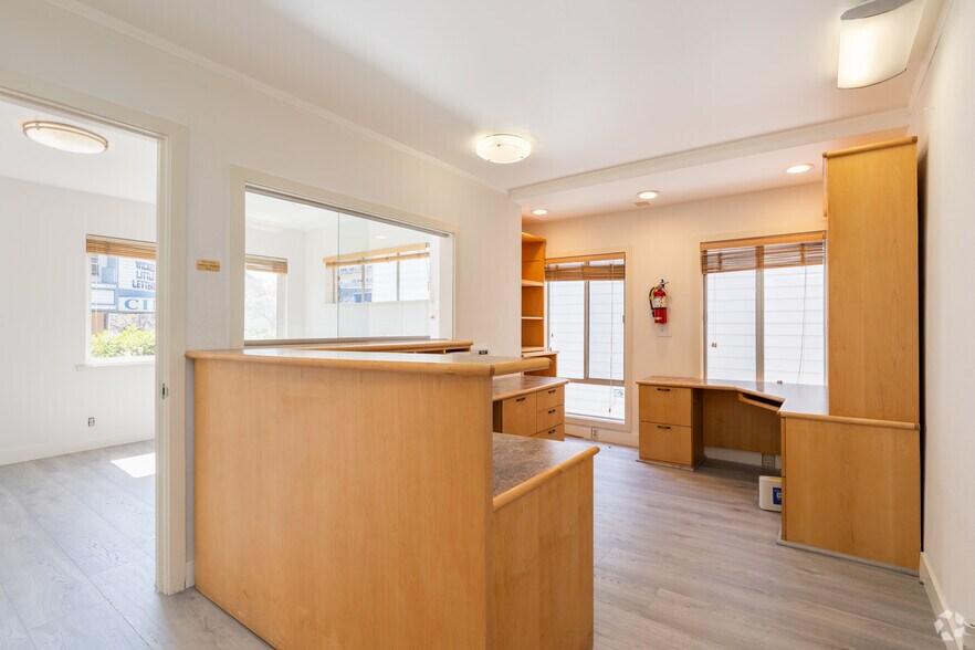 More Photos Of 4185-4187 Piedmont Ave, Oakland Medical For Sale