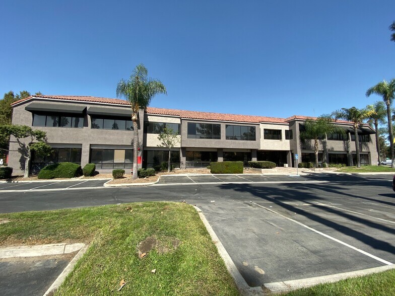 More Photos Of 1060 E Washington St, Colton Unknown For Lease