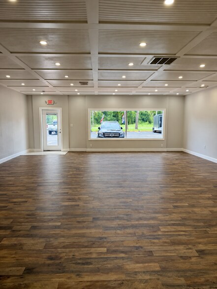 More Photos Of 3816-3820 Grand Blvd, New Port Richey Unknown For Lease