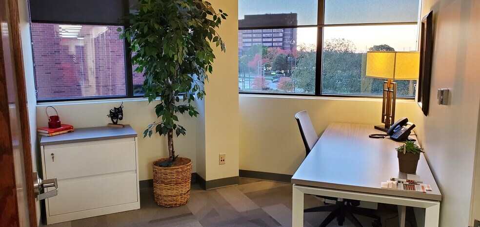 More Photos Of 455 E Eisenhower Pky, Ann Arbor Coworking Space