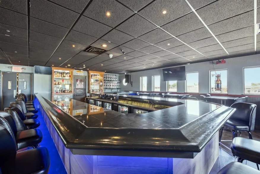 More Photos Of 8775 N 107th St, Milwaukee Restaurant For Sale