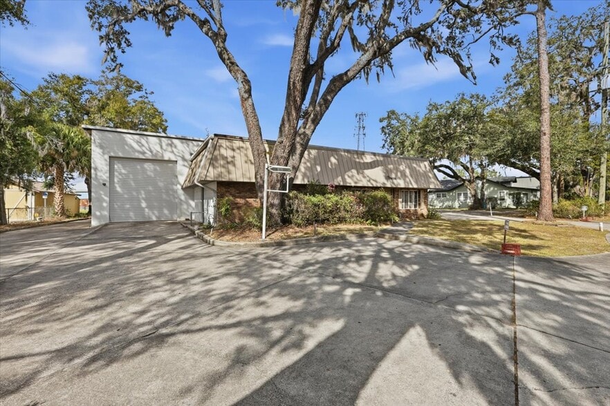 More Photos Of 1020 Wilfred Dr, Orlando Industrial For Sale