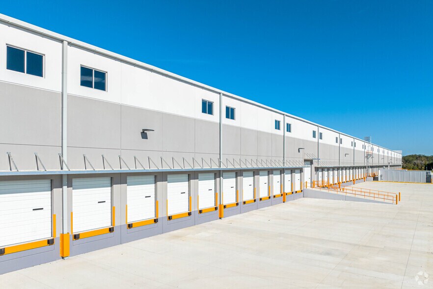 More Photos Of 3002 Coronet Rd, Plant City Unknown For Lease