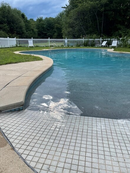 More Photos Of 876 Post Rd, Wells Hotel For Sale