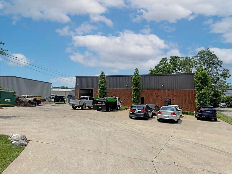 Primary Photo Of 129 Macarthur Ct, Nicholasville Warehouse For Lease