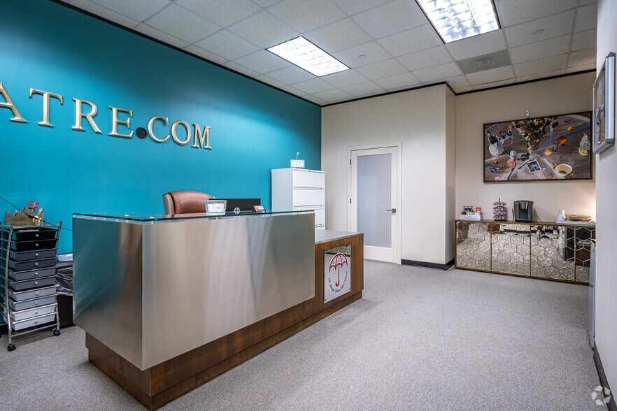 More Photos Of 100 Glenborough Dr, Houston Office For Lease