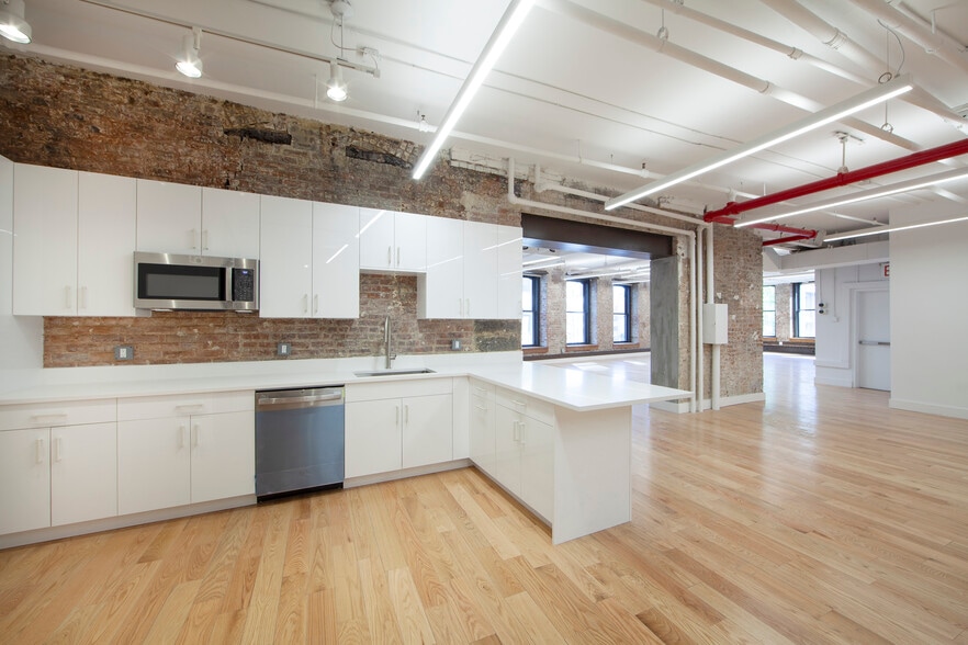 More Photos Of 199 Lafayette St, New York Loft Creative Space For Lease