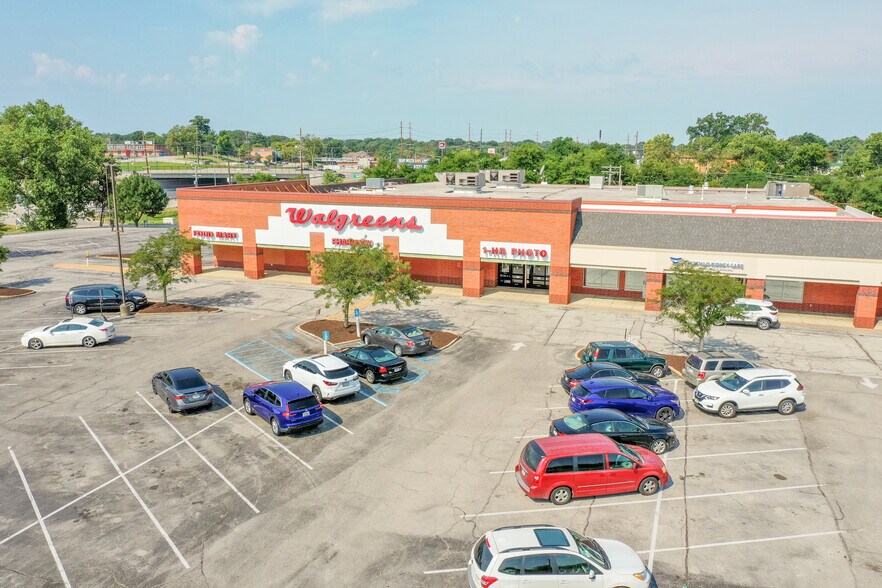 More Photos Of 2-78 Grandview Plaza Shopping Ctr, Florissant Unknown For Lease