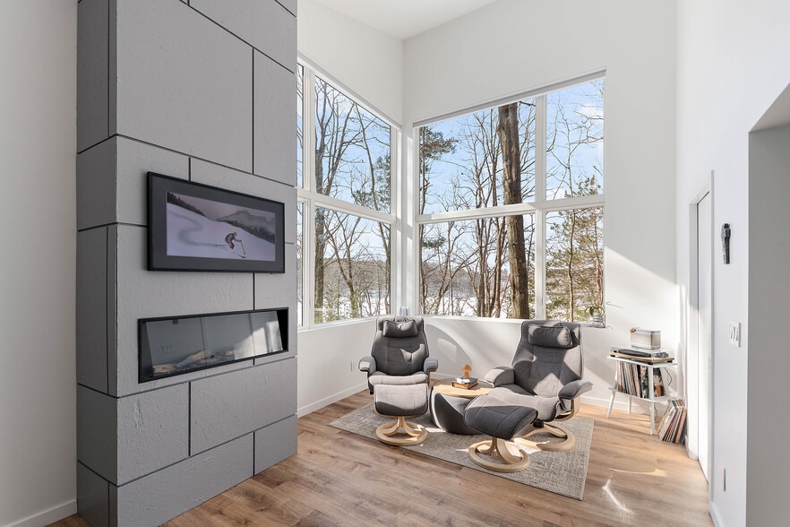 More Photos Of 7103 Lake View Rdg, Lake Ann Hospitality For Sale