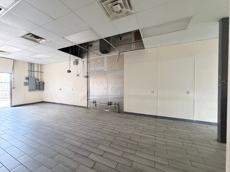 More Photos Of 1826 Country Place Pky, Pearland Unknown For Lease