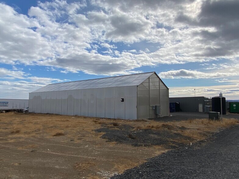 More Photos Of 23855 Rd 12 NW, Quincy Land For Lease