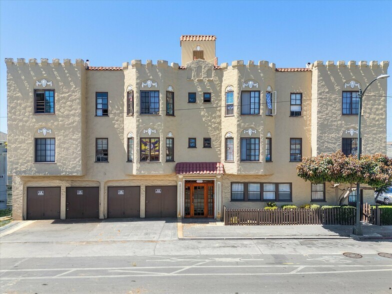 More Photos Of 1905 Foothill Blvd, Oakland Apartments For Sale