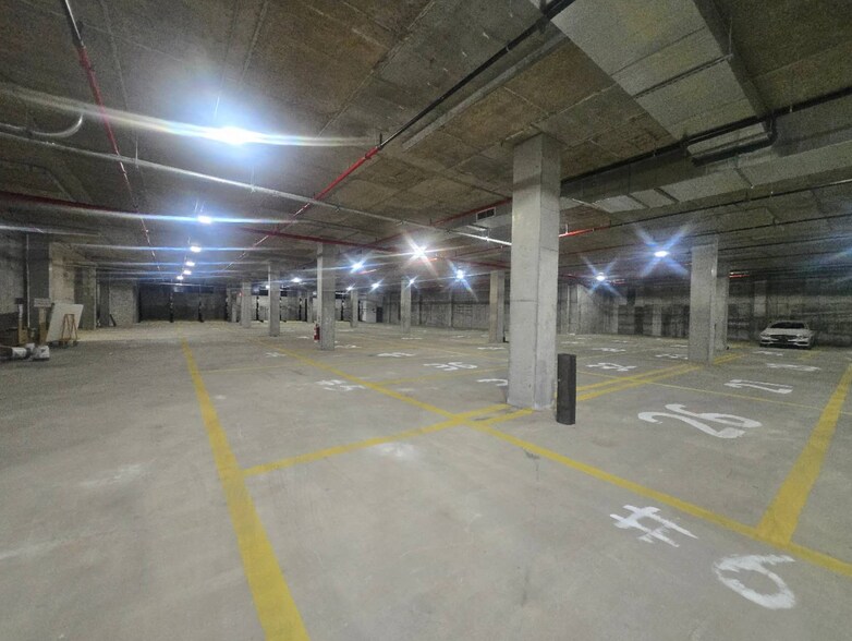 More Photos Of 26-01 4th St, Astoria Apartments For Lease