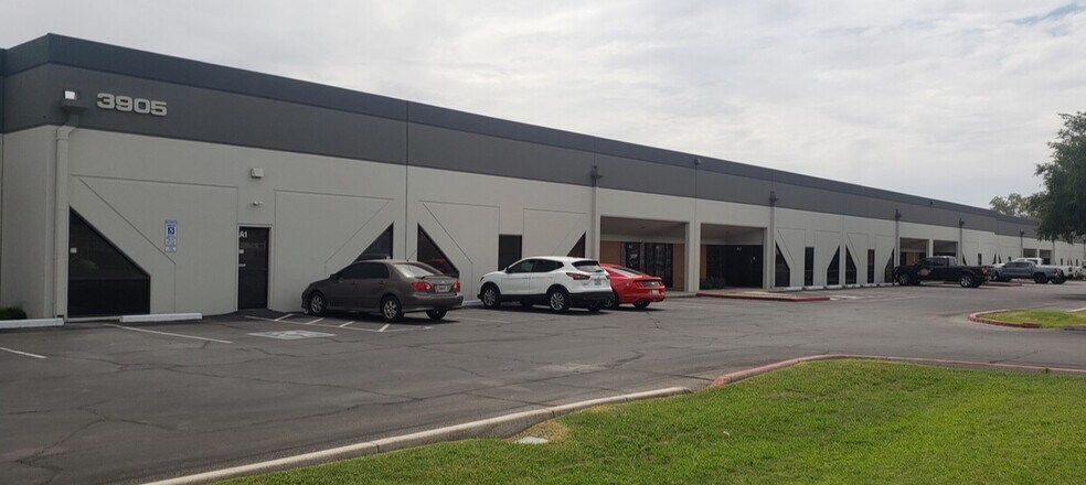 Primary Photo Of 3901-3911 W Van Buren St, Phoenix Warehouse For Lease