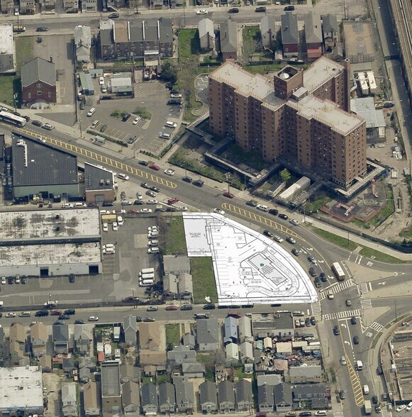 More Photos Of 72-10 Beach Channel Dr, Far Rockaway Land For Lease