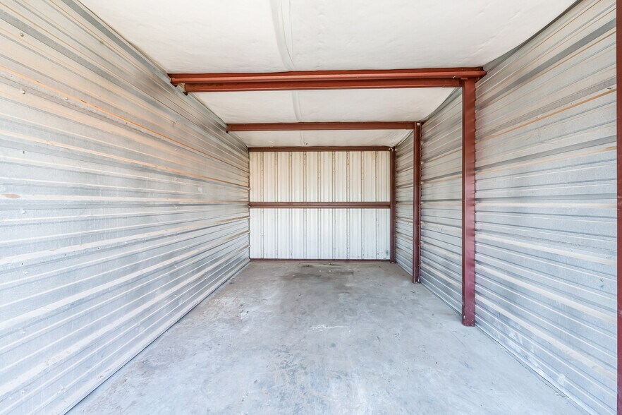 More Photos Of 700 N Houston St, Amarillo Self Storage For Sale