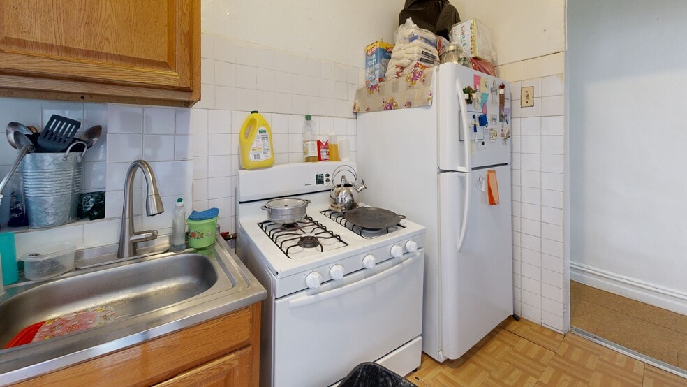 Primary Photo Of 507 W 139th St, New York Apartments For Sale