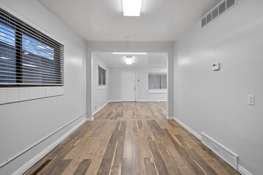 More Photos Of 9386 S Redwood Rd, West Jordan Office For Lease
