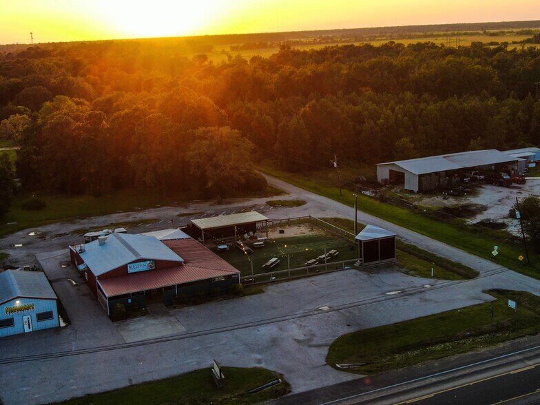 More Photos Of 6223 W Roundbunch Rd, Orange Restaurant For Sale