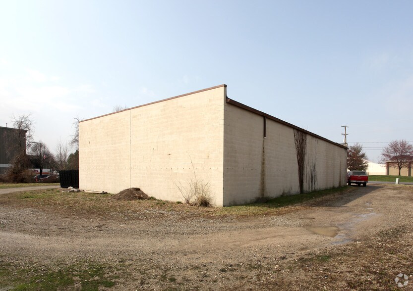 More Photos Of 788 Taylor Station Rd, Gahanna Service For Sale