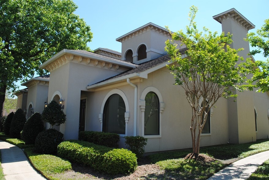 More Photos Of 12824 Willow Centre Dr, Houston Medical For Sale