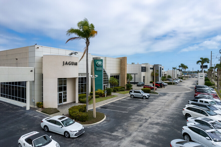 Primary Photo Of 1800-1850 E Merritt Island Cswy, Merritt Island Auto Dealership For Sale