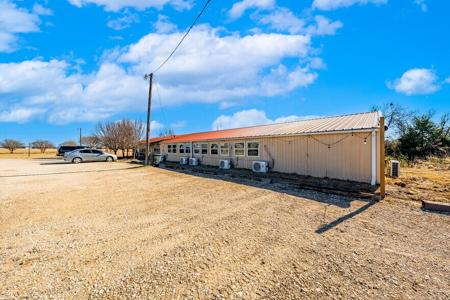 More Photos Of 3402 Goodnight Blvd, Wills Point Research And Development For Sale