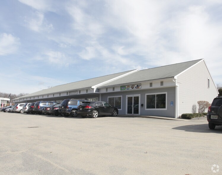 More Photos Of 246 Boston Tpke, Shrewsbury Storefront For Lease