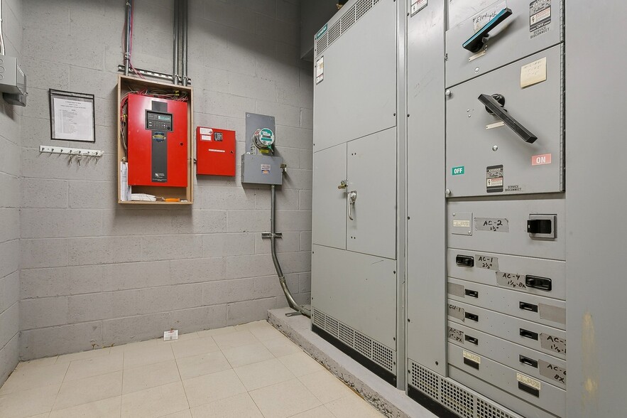 More Photos Of 3 Lehman Ter, Yonkers Congregate Senior Housing For Sale