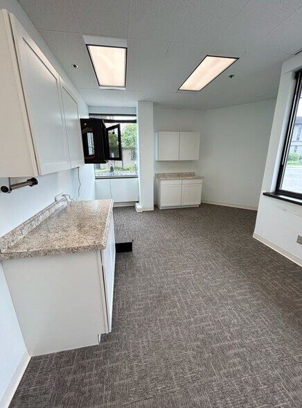 More Photos Of 500 L St, Anchorage Office For Lease