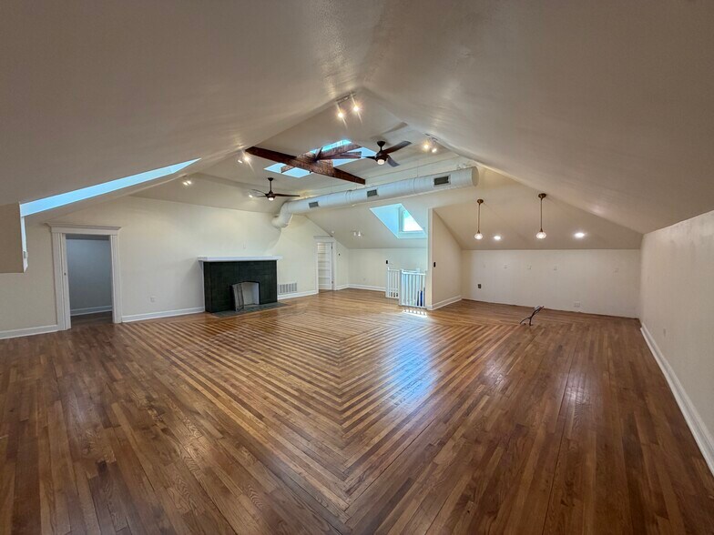More Photos Of 1514 Montana Ave, El Paso Loft Creative Space For Lease
