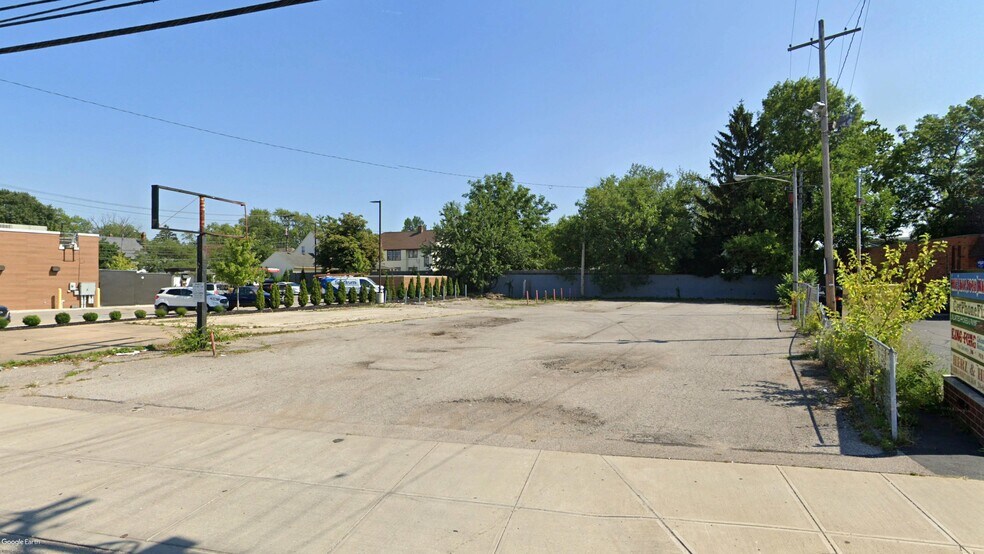 More Photos Of 14039 Lorain Ave, Cleveland Land For Lease