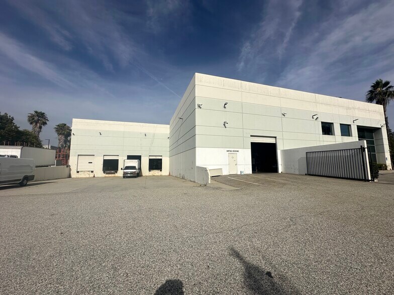 More Photos Of 13875 Live Oak Ave, Irwindale Warehouse For Sale