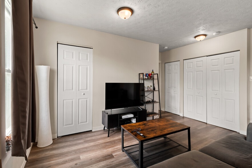 More Photos Of 338 Rue Brooks, Sherbrooke Apartments For Sale