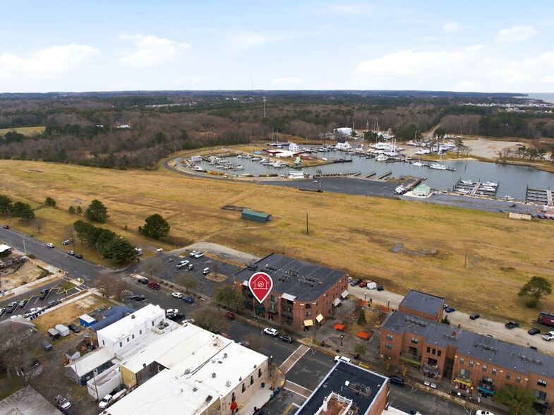 More Photos Of 300 Mason Ave, Cape Charles Apartments For Sale