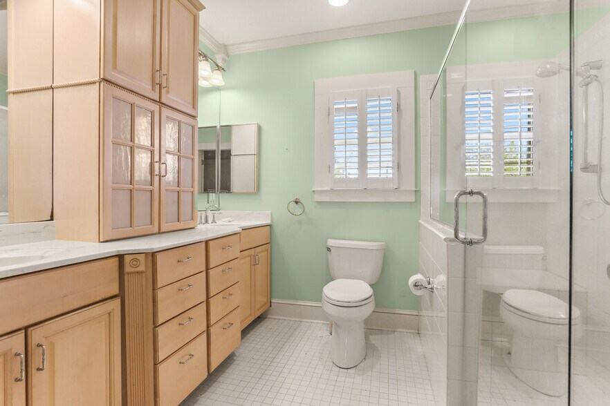 More Photos Of 402 W 121st St, Cut Off Apartments For Sale