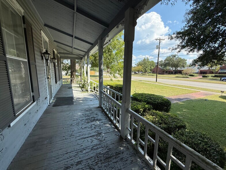 More Photos Of 514 E Barbour St, Eufaula Flex For Sale