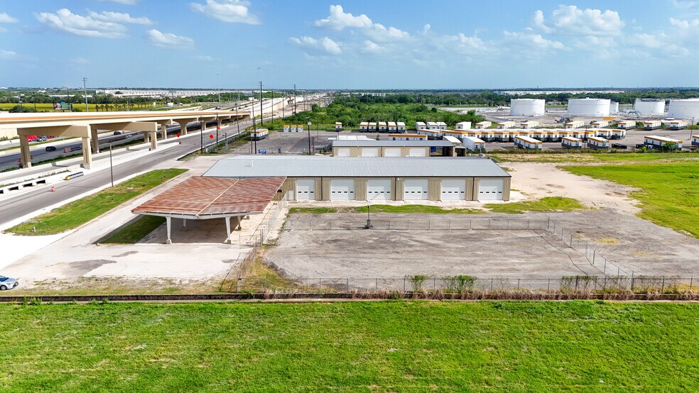 More Photos Of 9415 NE Loop 410, San Antonio Distribution For Lease