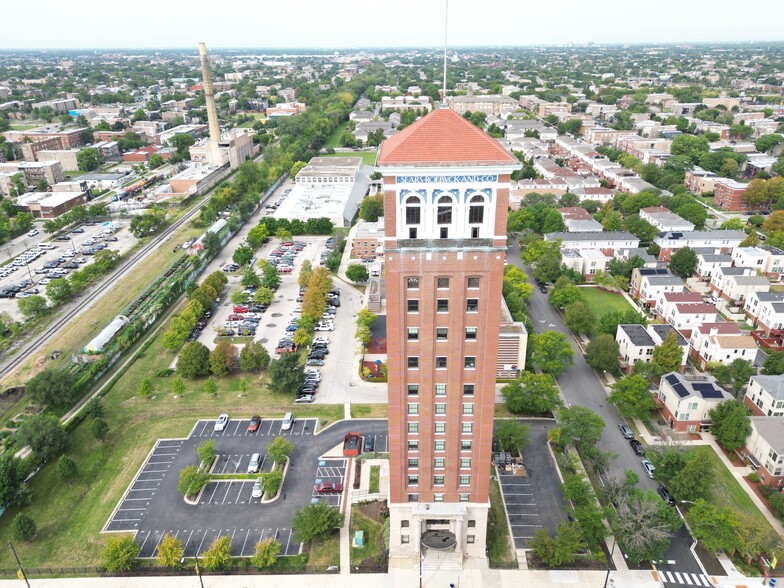 Primary Photo Of 906 S Homan Ave, Chicago Office For Lease