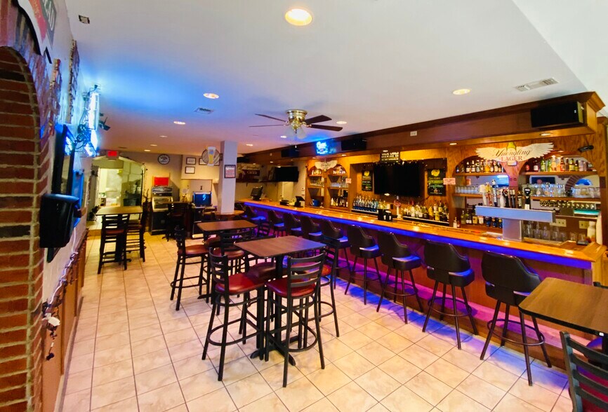 More Photos Of 2512 E Carson St, Pittsburgh Bar For Sale