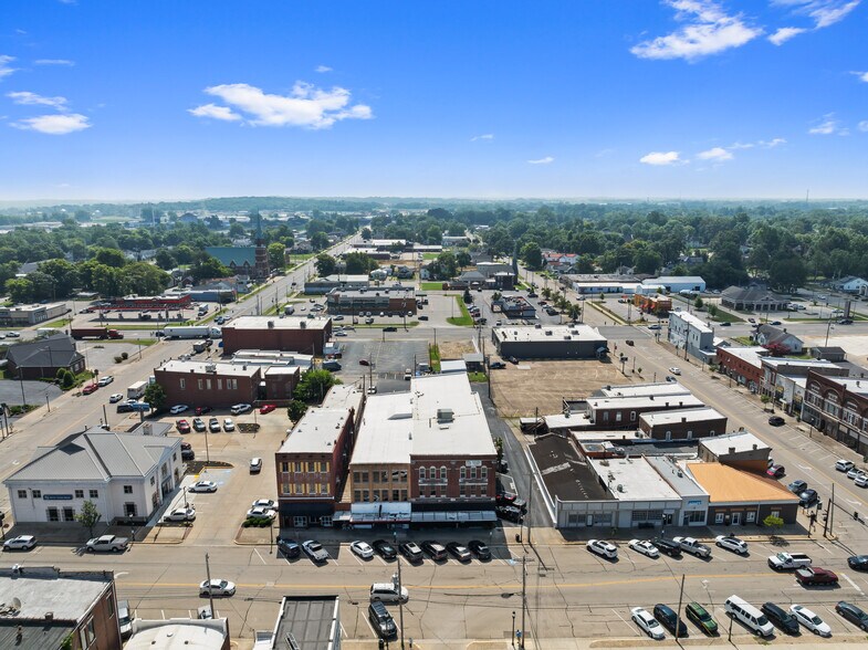 More Photos Of 120 N Elm St, Henderson Storefront Retail Residential For Sale