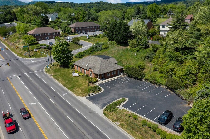 More Photos Of 4533 Brambleton Ave, Roanoke Office For Lease