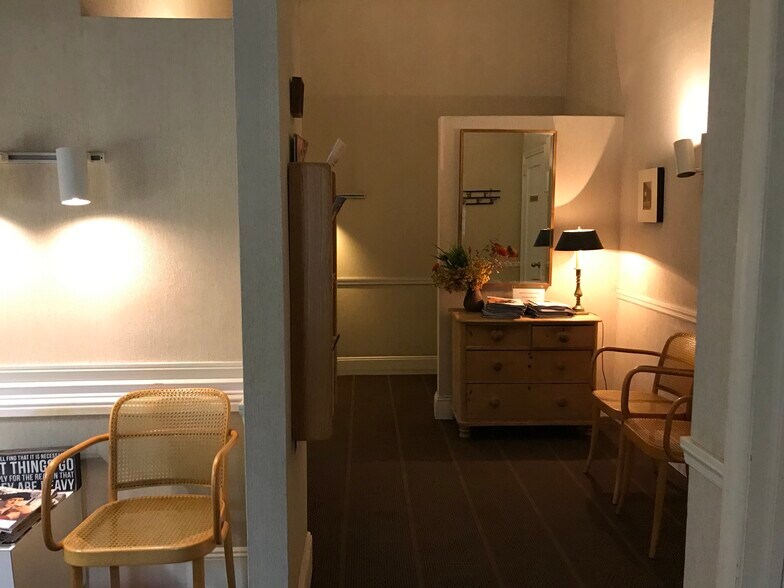 More Photos Of 153 Main St, Roslyn Medical For Lease