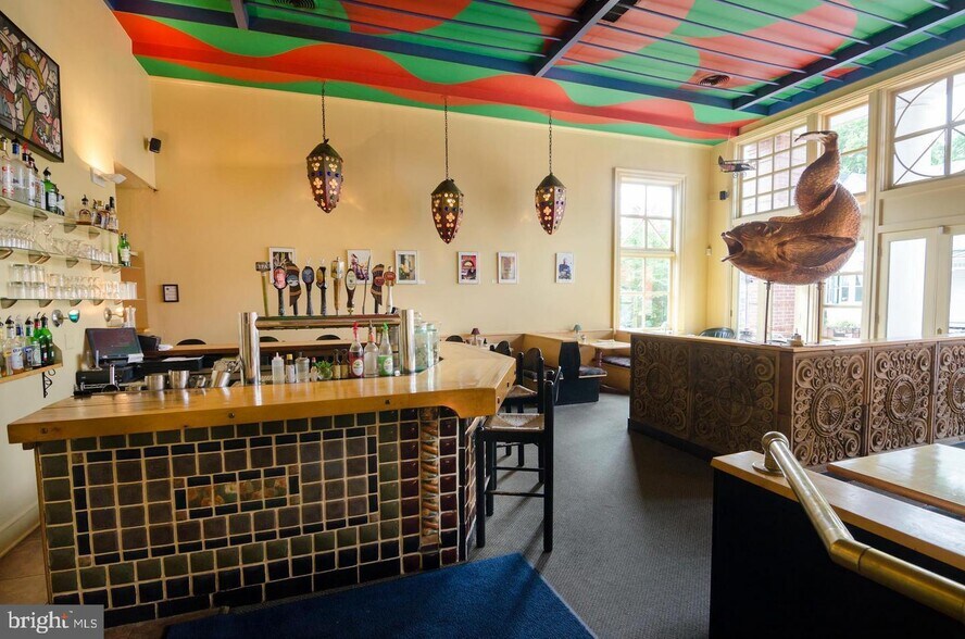 More Photos Of 201 E German St, Shepherdstown Storefront For Sale