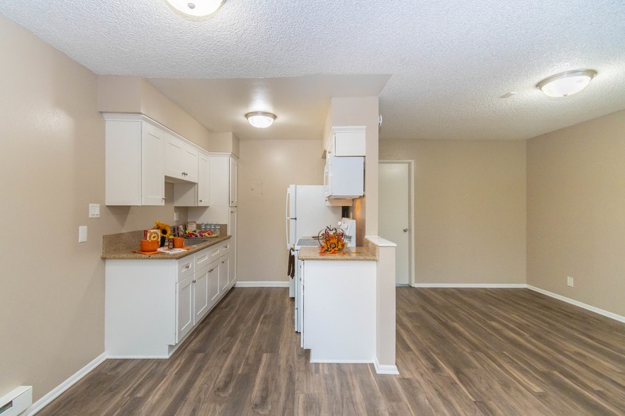 More Photos Of 6815 24th St, Sacramento Multifamily For Sale