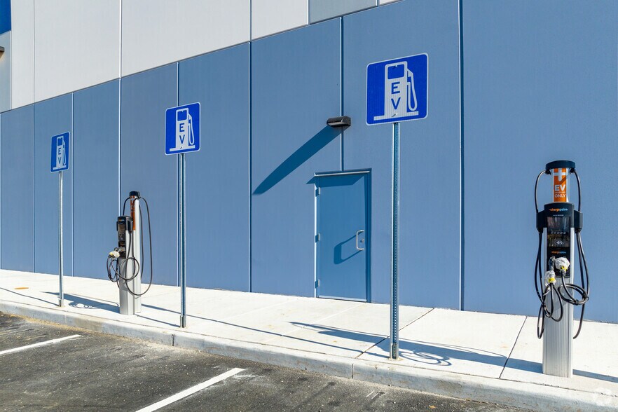 More Photos Of 40 Enterprise Ave, Lawrence Township Distribution For Lease