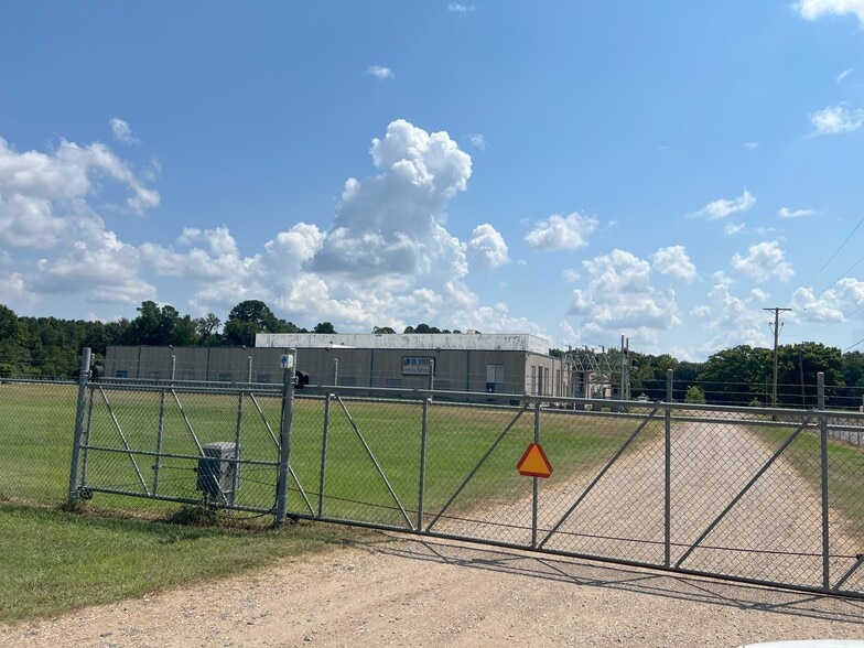 Primary Photo Of 5030 Flournoy Lucas Rd, Shreveport Manufacturing For Sale