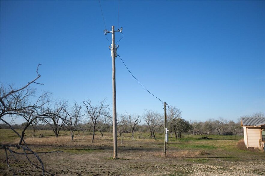 More Photos Of 2095 Bridal Path Rd, Luling Land For Sale