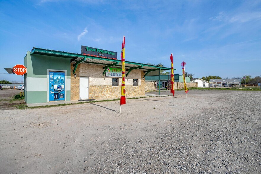 More Photos Of 4920 Tin Top Rd, Weatherford Office For Sale