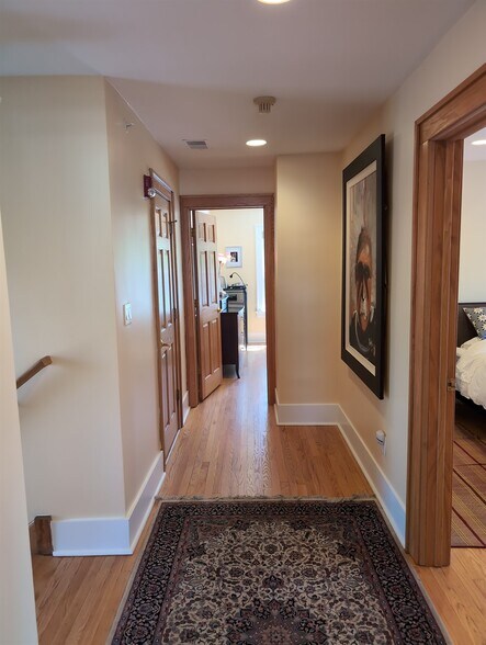 More Photos Of 417 N Hough St, Barrington Medical For Sale